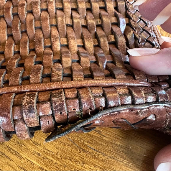 CEM Vintage Woven Structured Leather Brazilian Shoulder - Picture 8 of 17